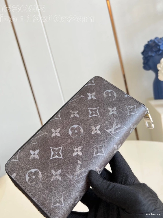 WIS LOUIS WALLET-10*20*2 ZIPPY VUITTON cm 1112